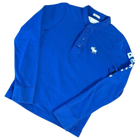 abercrombie kids Other - Abercrombie Kids Long Sleeve Henley Boys L Blue Logo Sleeve Moose Embroidery